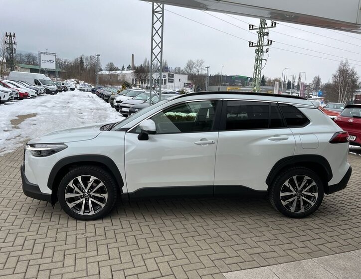 Toyota Corolla Cross SUV 2,0 l 112 kw