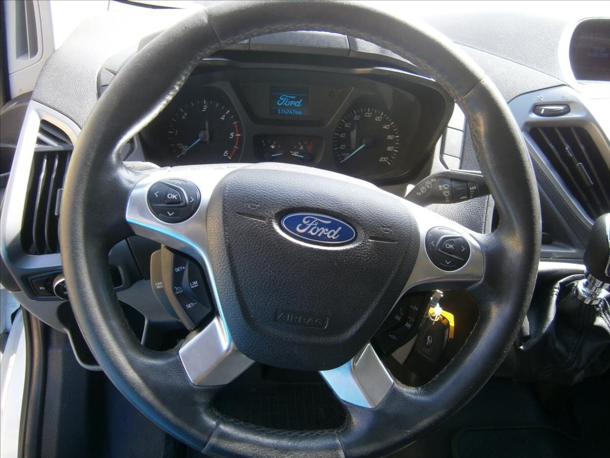 Ford Transit Custom Kombi 2,2 l 114 kw