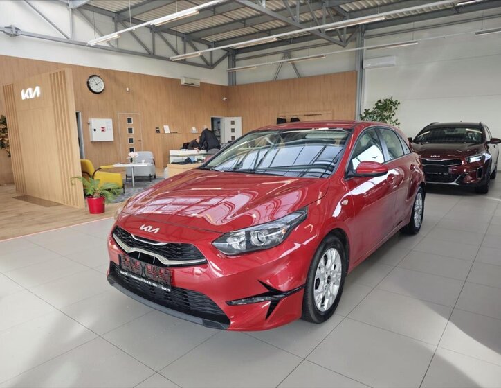 KIA Ceed Hatchback 1,5 l 117 kw