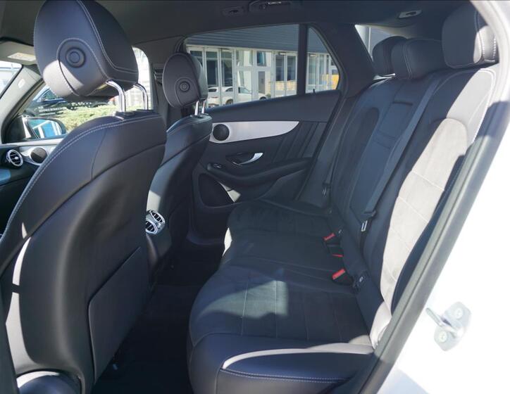 Mercedes-Benz GLC 11