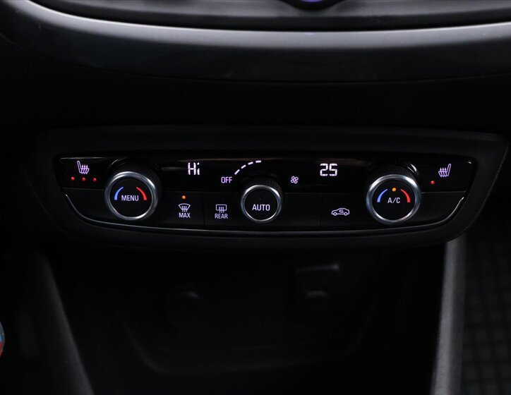 Opel Crossland SUV 1,2 l 81 kw