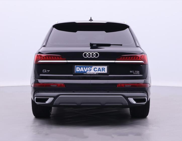 Audi Q7 6