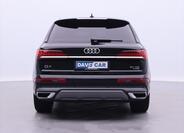 Audi Q7 6