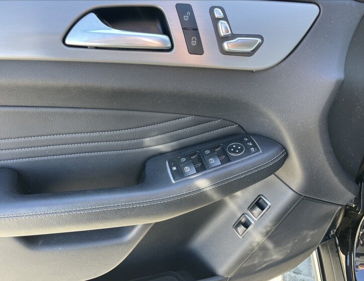 Mercedes-Benz GLE SUV / Terénní 3,0 l 190 kw