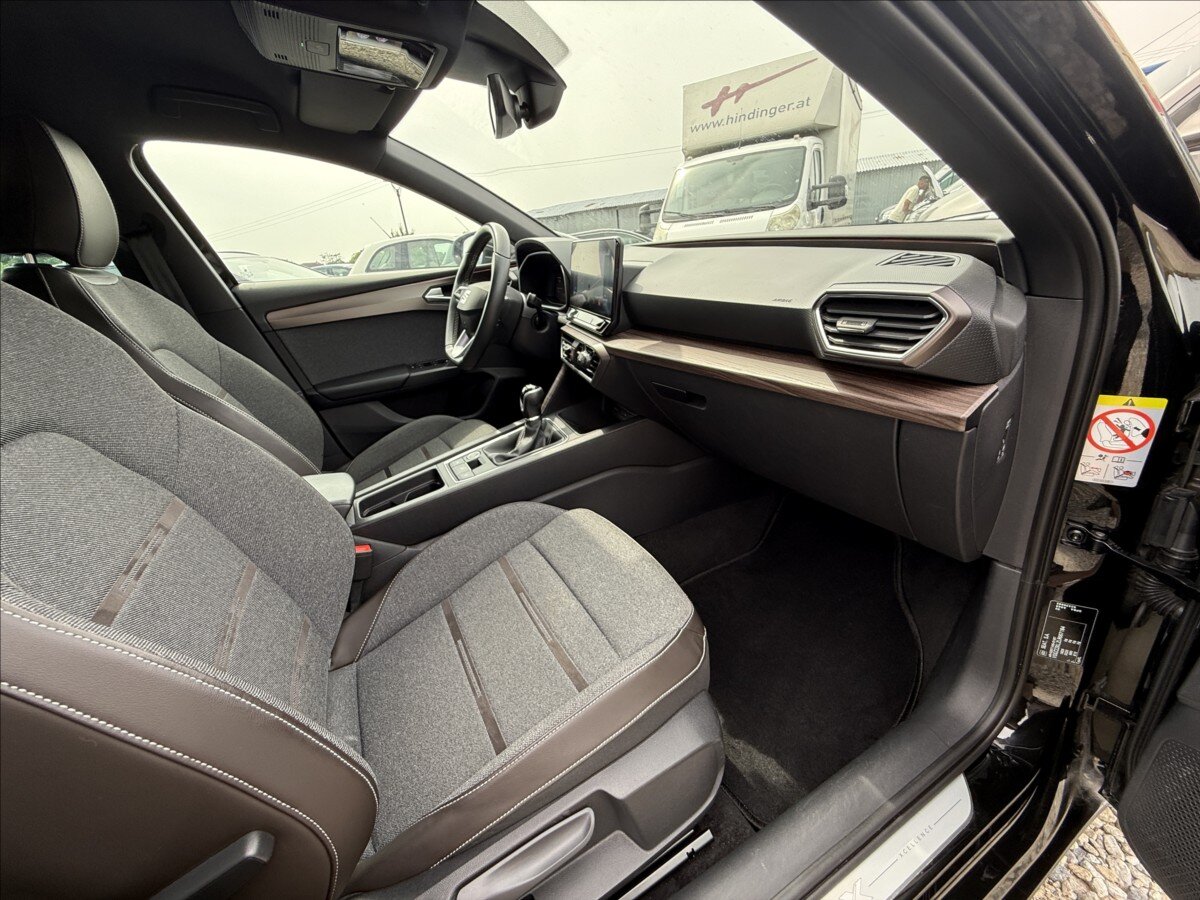 Seat Leon Hatchback 1,5 l 96 kw