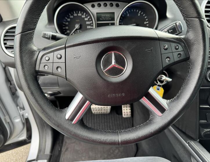 Mercedes-Benz Třídy M 30