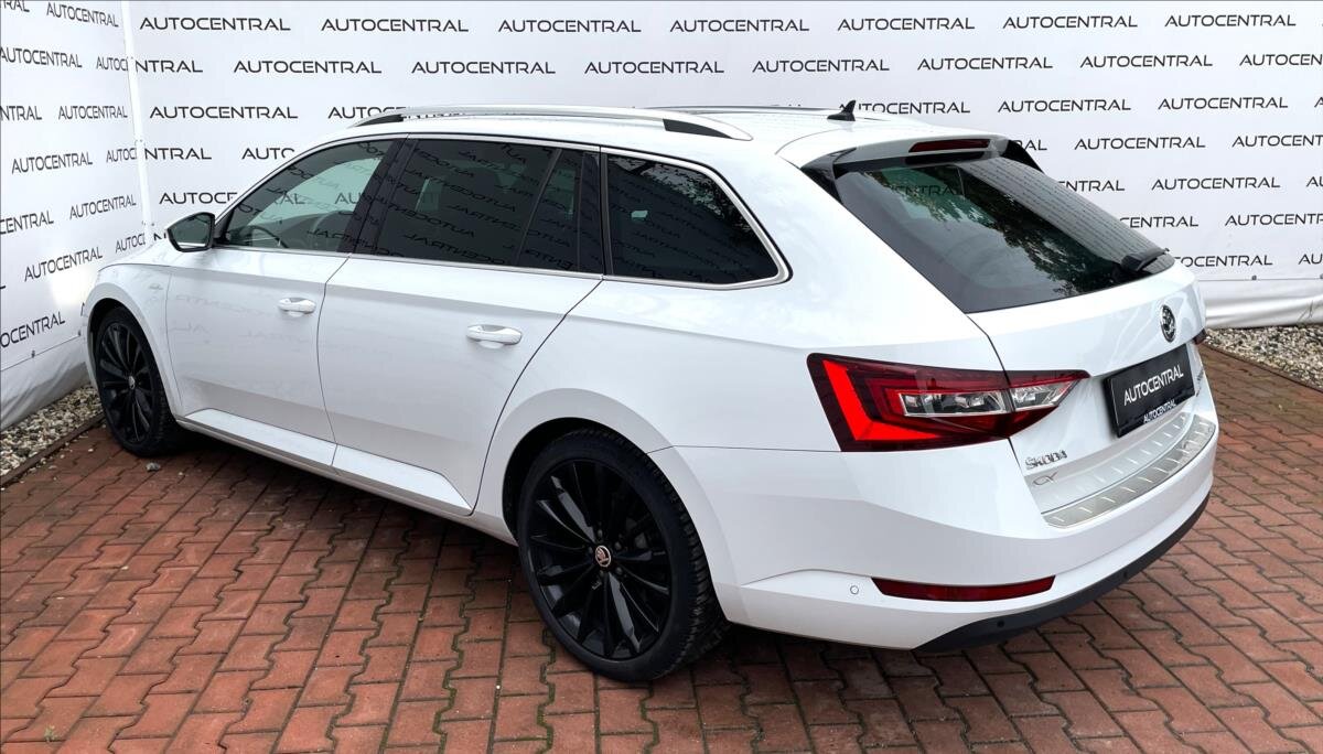 Škoda Superb Kombi 2,0 l 140 kw