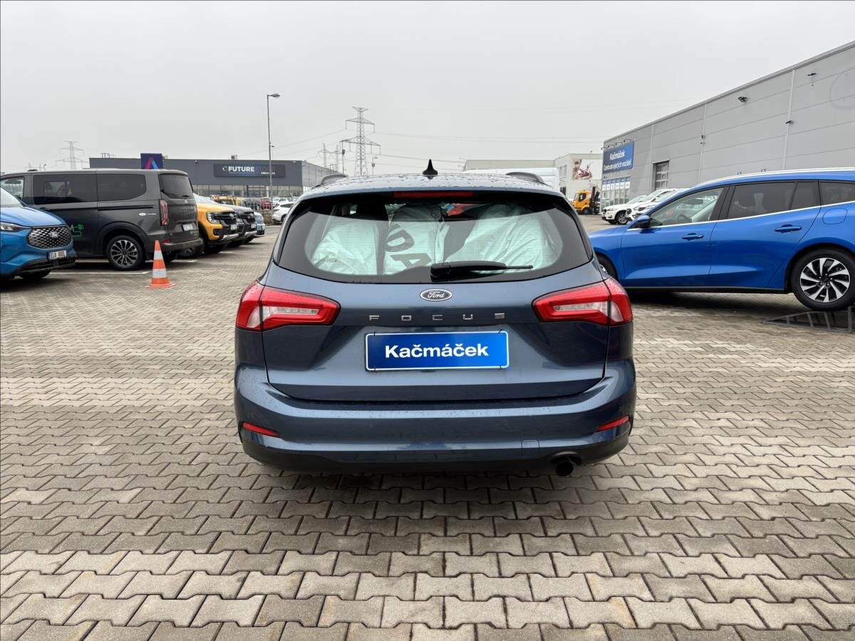 Ford Focus Kombi 999,0 92 kw