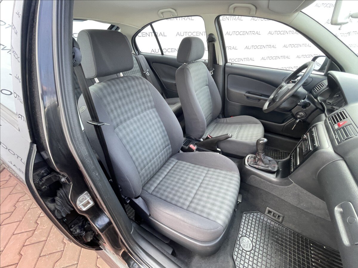 Škoda Octavia Sedan / Limuzína 1,6 l 75 kw