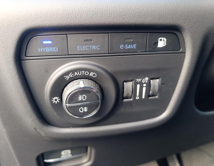 Jeep Grand Cherokee 16