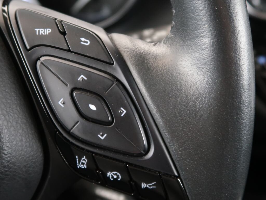 Toyota C-HR Hatchback 1,8 l 72 kw