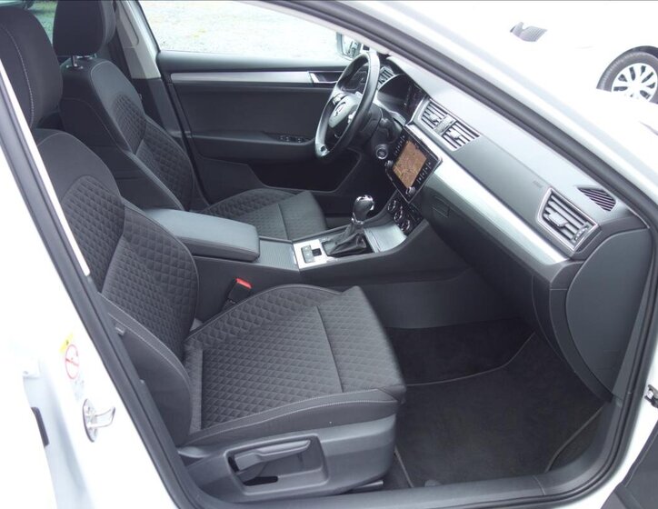 Škoda Superb Kombi 2,0 l 90 kw