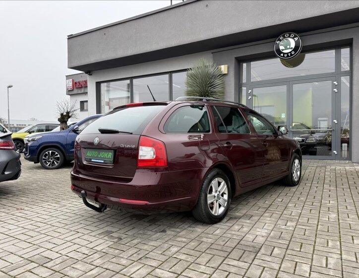 Škoda Octavia 8