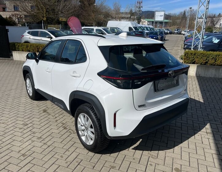 Toyota Yaris Cross SUV / Terénní 1,5 l 68 kw