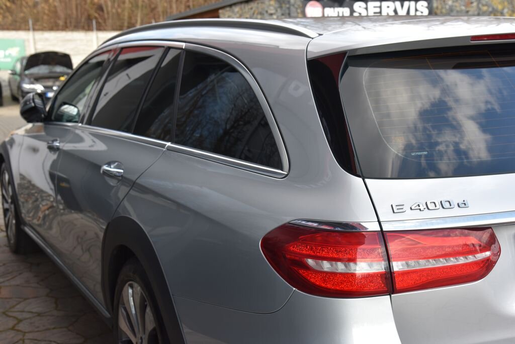 Mercedes-Benz Třídy E Kombi 2,9 l 250 kw