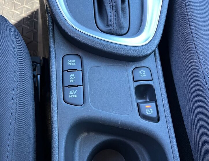 Toyota Yaris Cross SUV / Terénní 1,5 l 68 kw