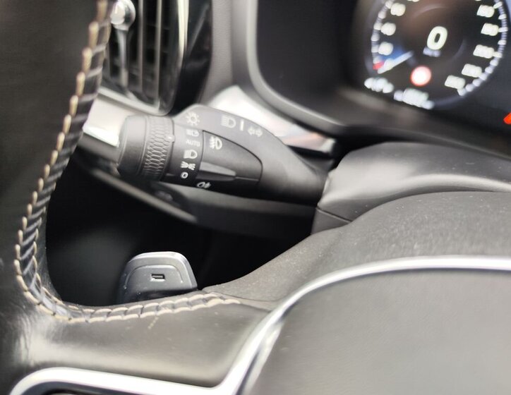 Volvo V60 Kombi 2,0 l 240 kw