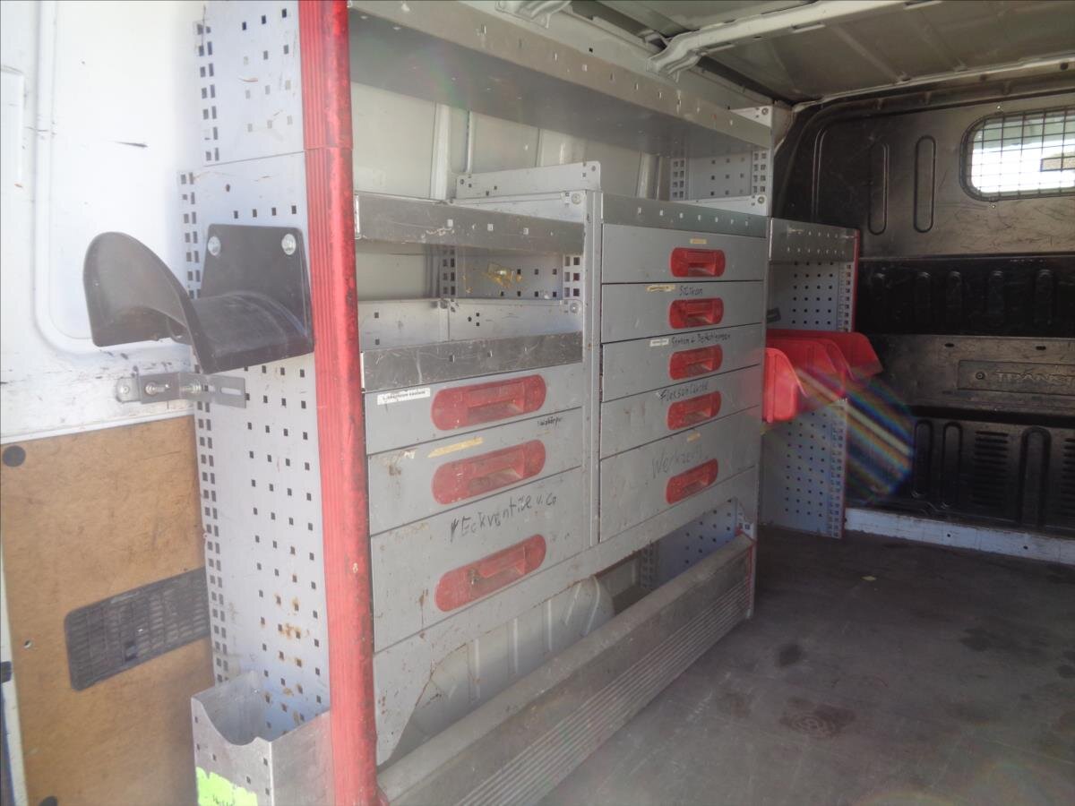 Ford Transit Skříň 2,2 l 74 kw