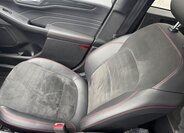 Ford Kuga SUV / Terénní 2,5 l 140 kw