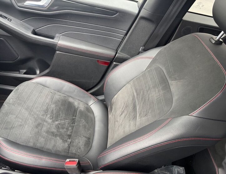 Ford Kuga SUV / Terénní 2,5 l 140 kw