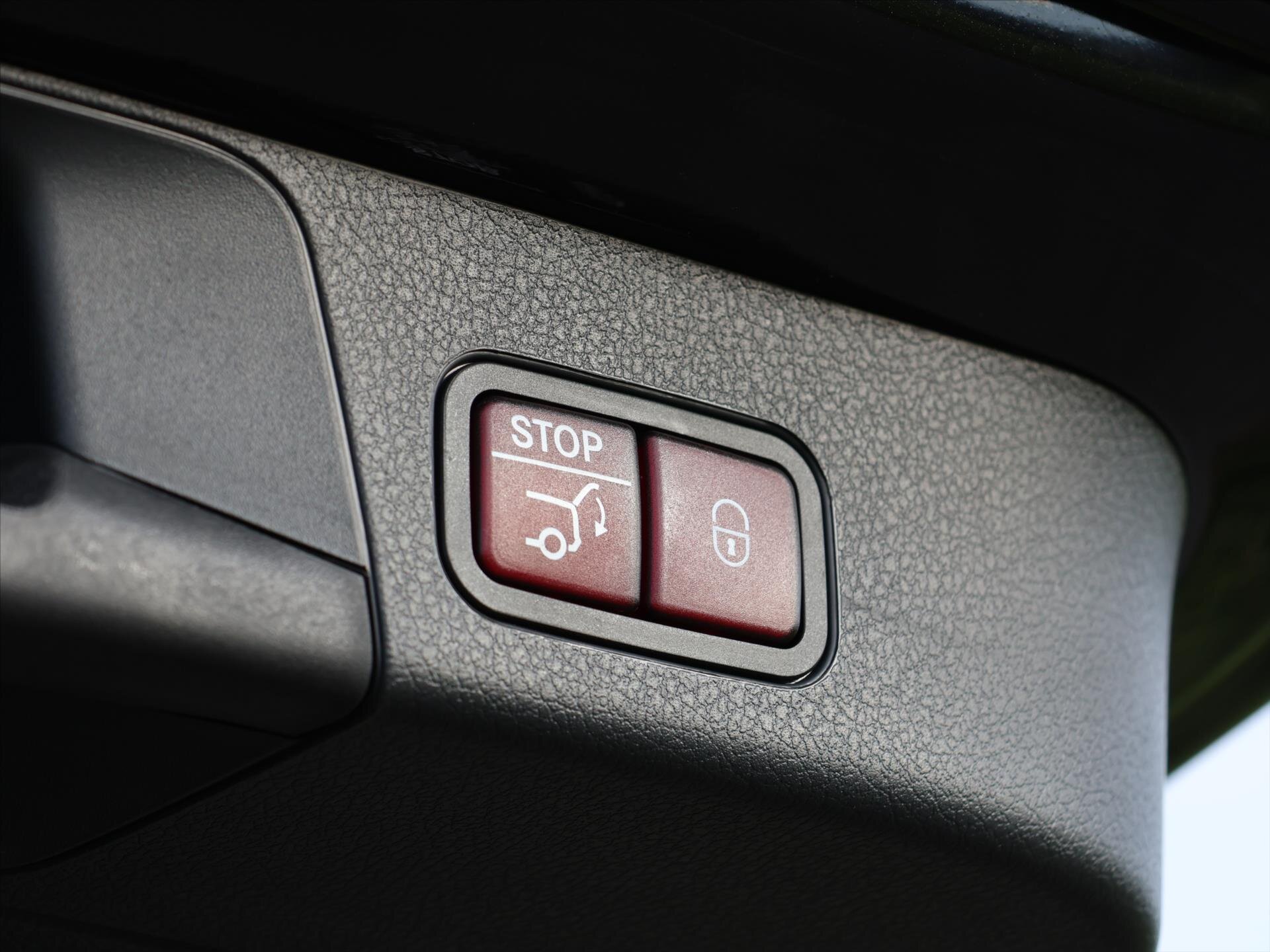 Mercedes-Benz GLB SUV 2,0 l 324 kw