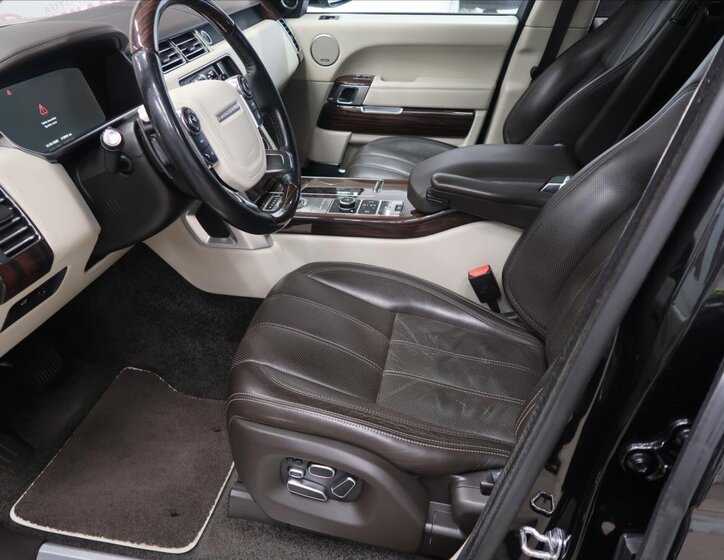 Land Rover Range Rover SUV / Terénní 4,4 l 250 kw