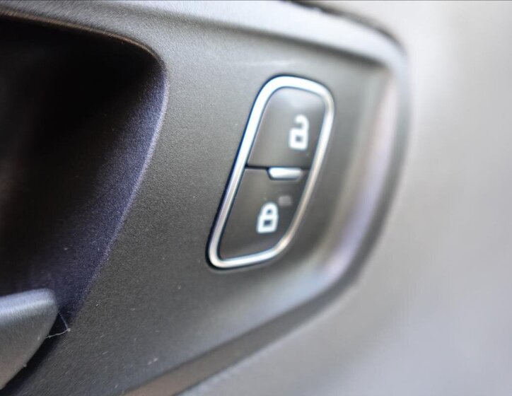 Ford Transit Ostatní 2,0 l 96 kw