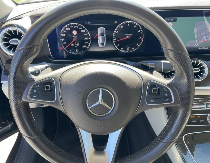 Mercedes-Benz Třídy E Kupé 2,0 l 180 kw