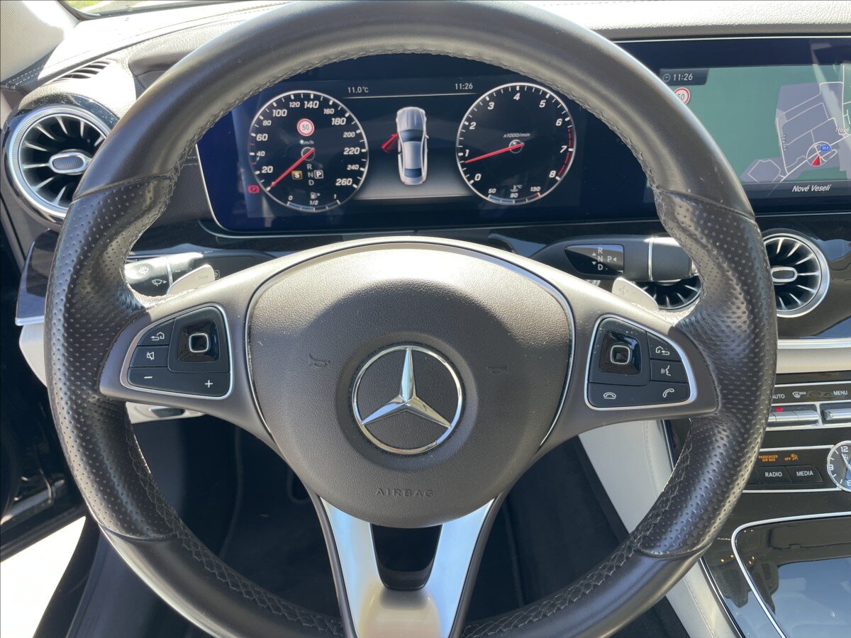Mercedes-Benz Třídy E Kupé 2,0 l 180 kw