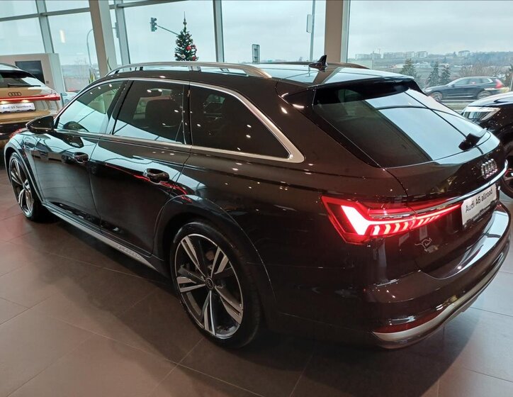 Audi A6 Allroad Kombi 3,0 l 253 kw