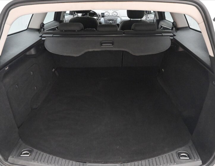 Ford Mondeo Kombi 2,0 l 103 kw