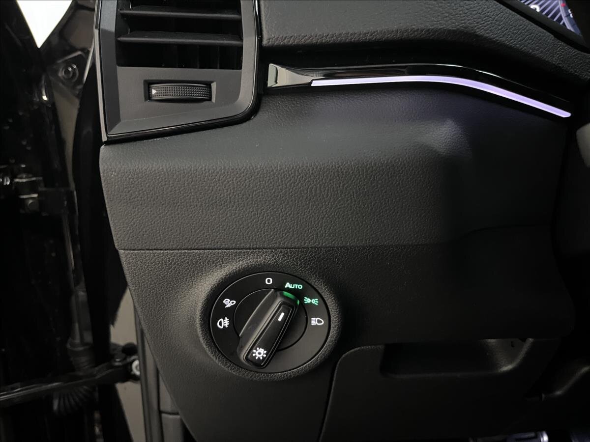 Škoda Karoq SUV / Terénní 1,5 l 110 kw