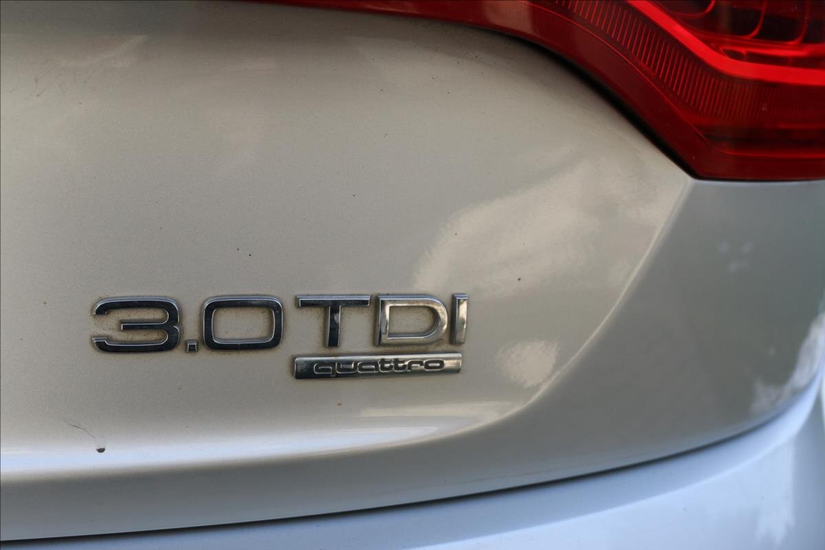 Audi Q7 Kombi 3,0 l 176 kw