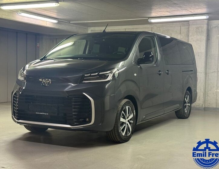 Toyota ProAce Verso 1