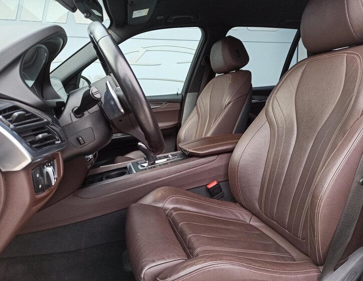 BMW X5 12