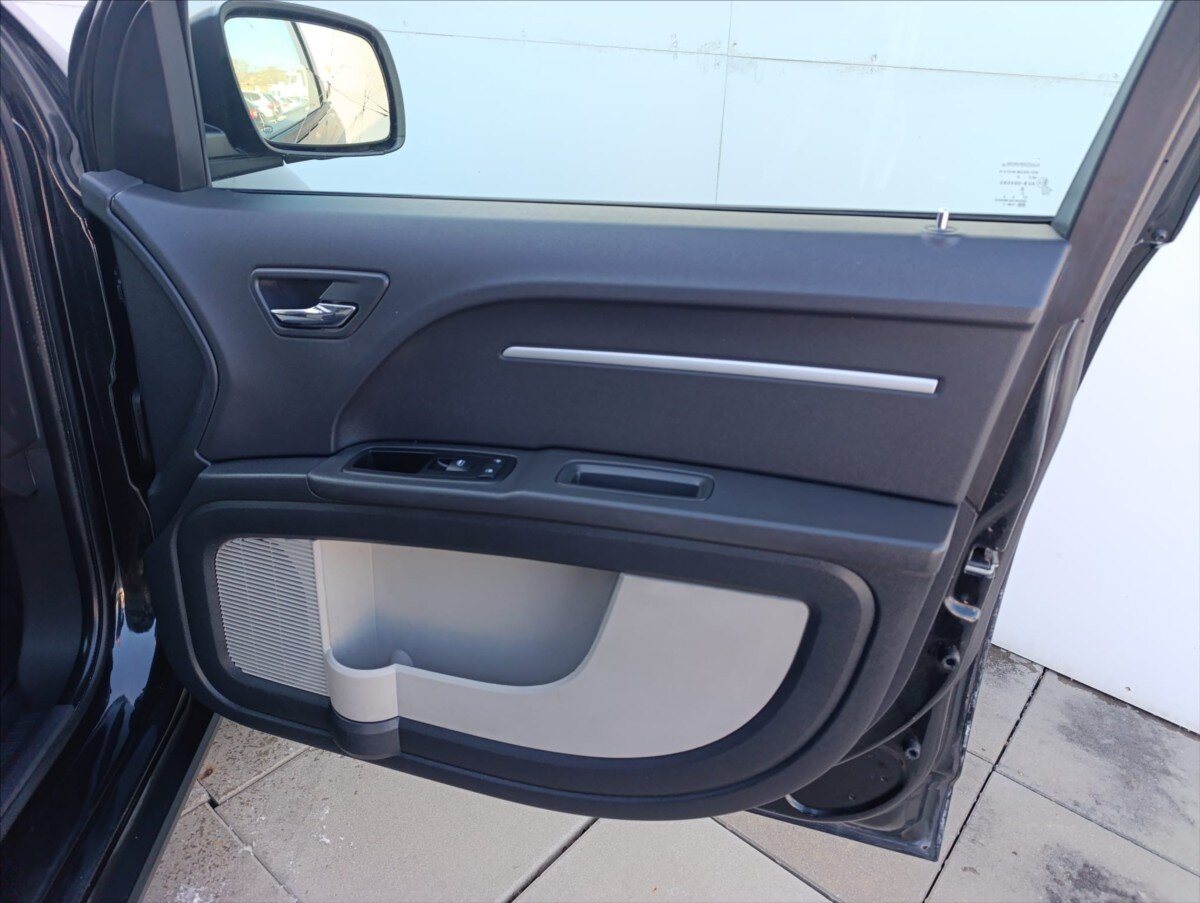 Dodge Journey SUV / Terénní 2,0 l 103 kw