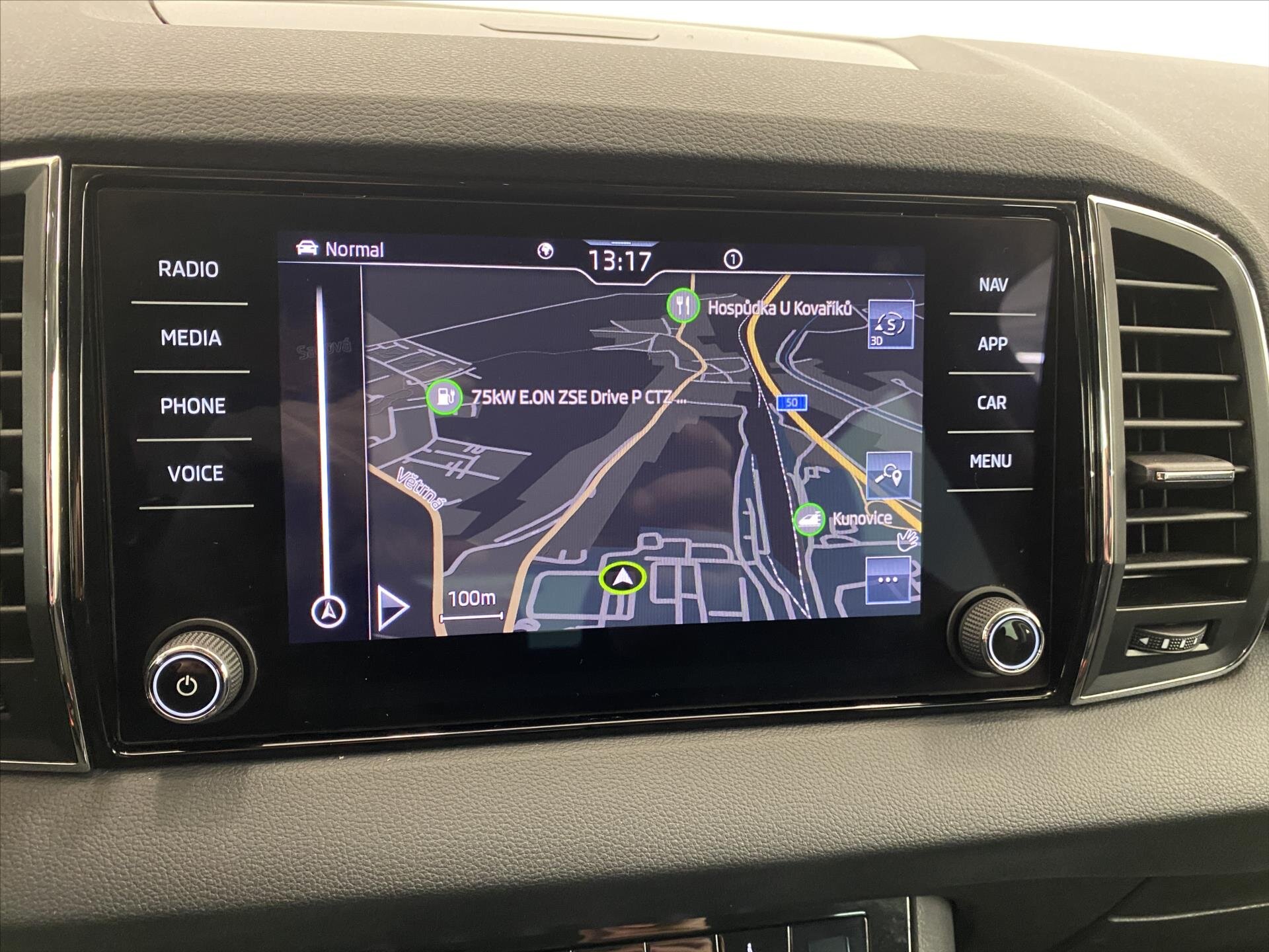 Škoda Karoq SUV 2,0 l 110 kw