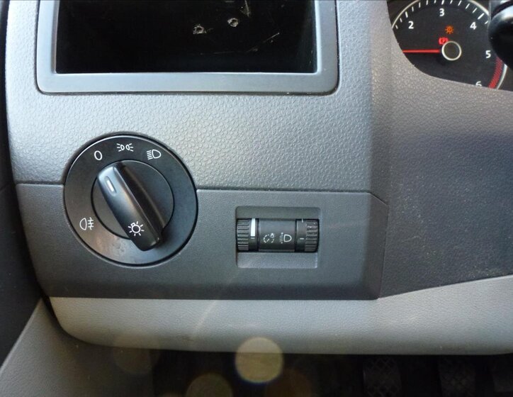 Volkswagen Transporter Skříň 2,0 l 84 kw