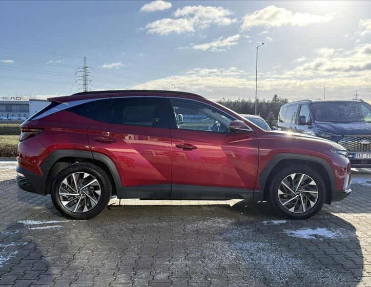 Hyundai Tucson SUV 1,6 l 110 kw