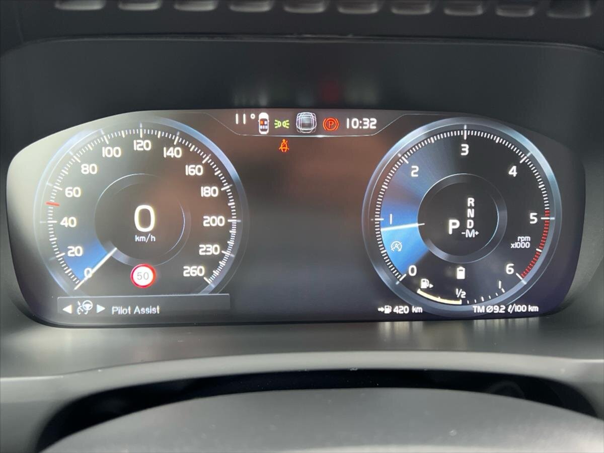 Volvo XC90 SUV / Terénní 2,0 l 173 kw