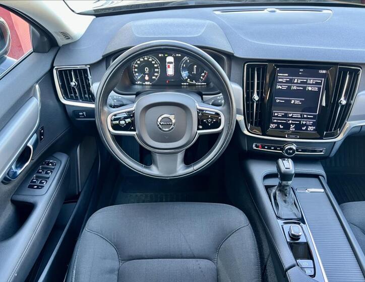 Volvo V90 23