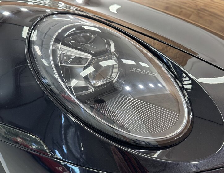 Porsche 911 Kupé 3,0 l 331 kw