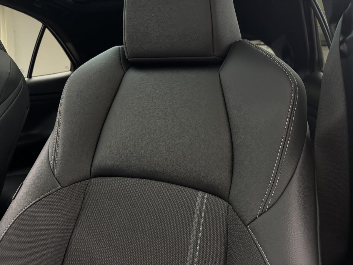 Toyota Yaris Cross SUV 1,5 l 96 kw