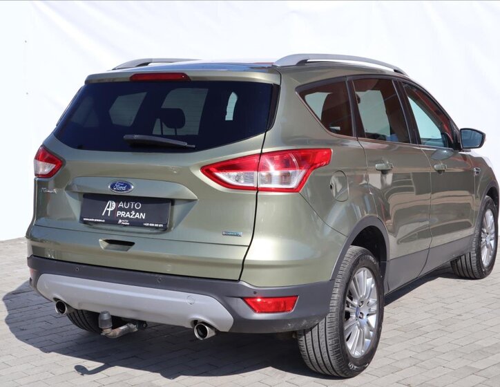 Ford Kuga SUV / Terénní 1,6 l 110 kw