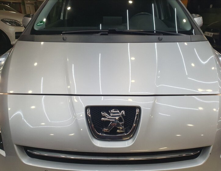 Peugeot 5008 MPV 1,6 l 88 kw