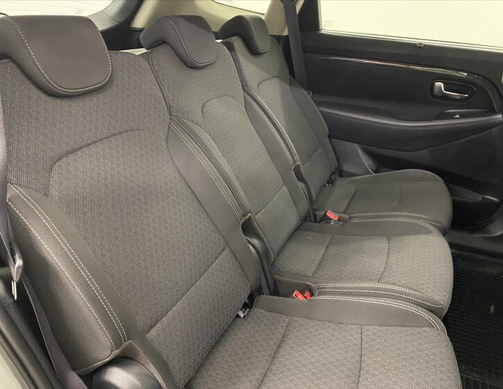 KIA Carens 7