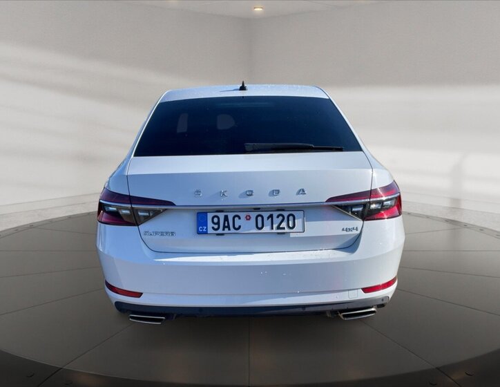 Škoda Superb Sedan / Limuzína 2,0 l 206 kw