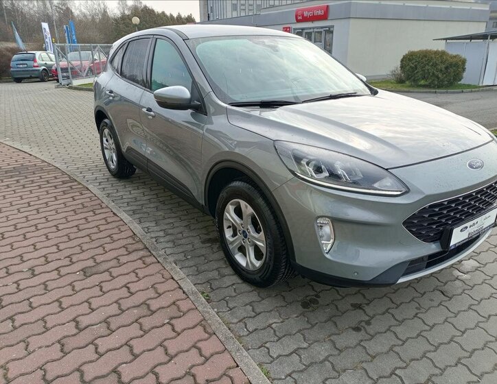 Ford Kuga SUV / Terénní 2,5 l 165 kw