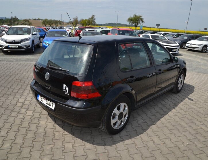 Volkswagen Golf Hatchback 1,4 l 55 kw