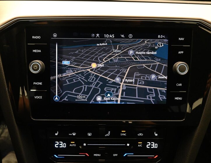 Volkswagen Passat Kombi 2,0 l 110 kw